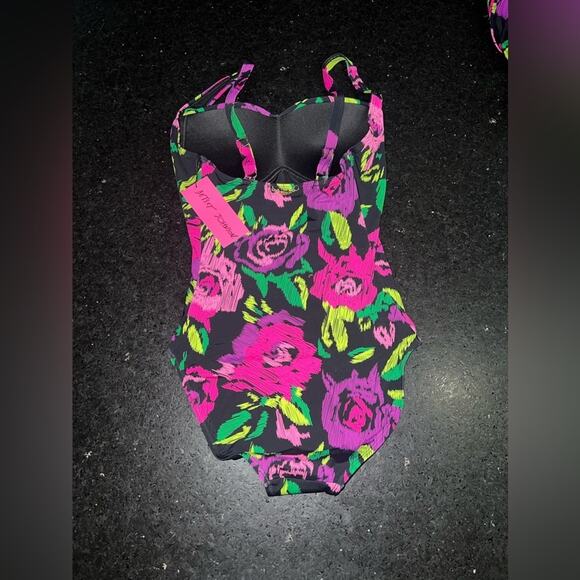 NEW BETSEY JOHNSON BRIGHT FLORAL ONE PIECE SWIMSUIT SZ XL - Picture 4 of 12